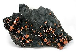 250px-Vanadinite-Psilomelane-112809