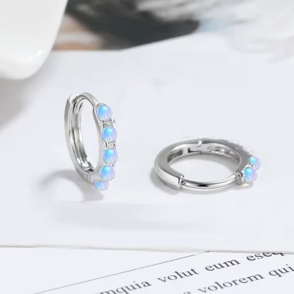 Boucles d'Oreilles Créoles – Argent S925 & Opale Blanche – Design Minimaliste – Image 4