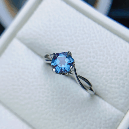 Bague « Fusion Mystique » – Argent S925 & Alexandrite Hexagonale – Image 3