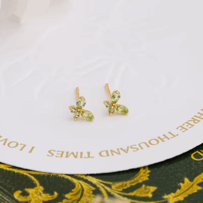 Boucles d’Oreilles Papillon en Argent S925 Plaqué Or – Péridot Naturel – Image 2