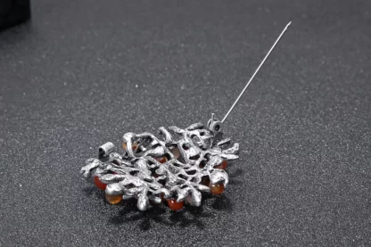 Broche « Feuillage Cornaline » en pierres naturelles (env. 48 mm) – Image 2