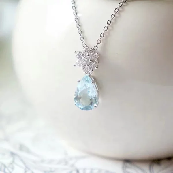 Pendentif "Étoile d’Azur" en Aigue Marine et Strass, monture Argent S925 – Image 2
