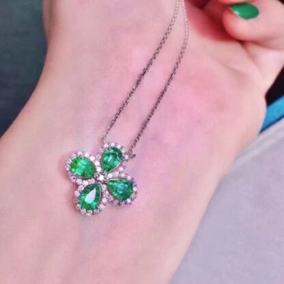 Pendentif “Trèfle d'Émeraude” – Image 4