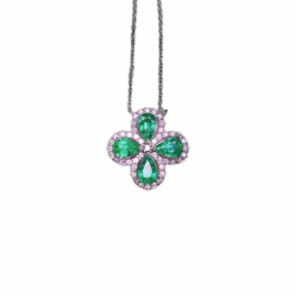 Pendentif “Trèfle d'Émeraude”